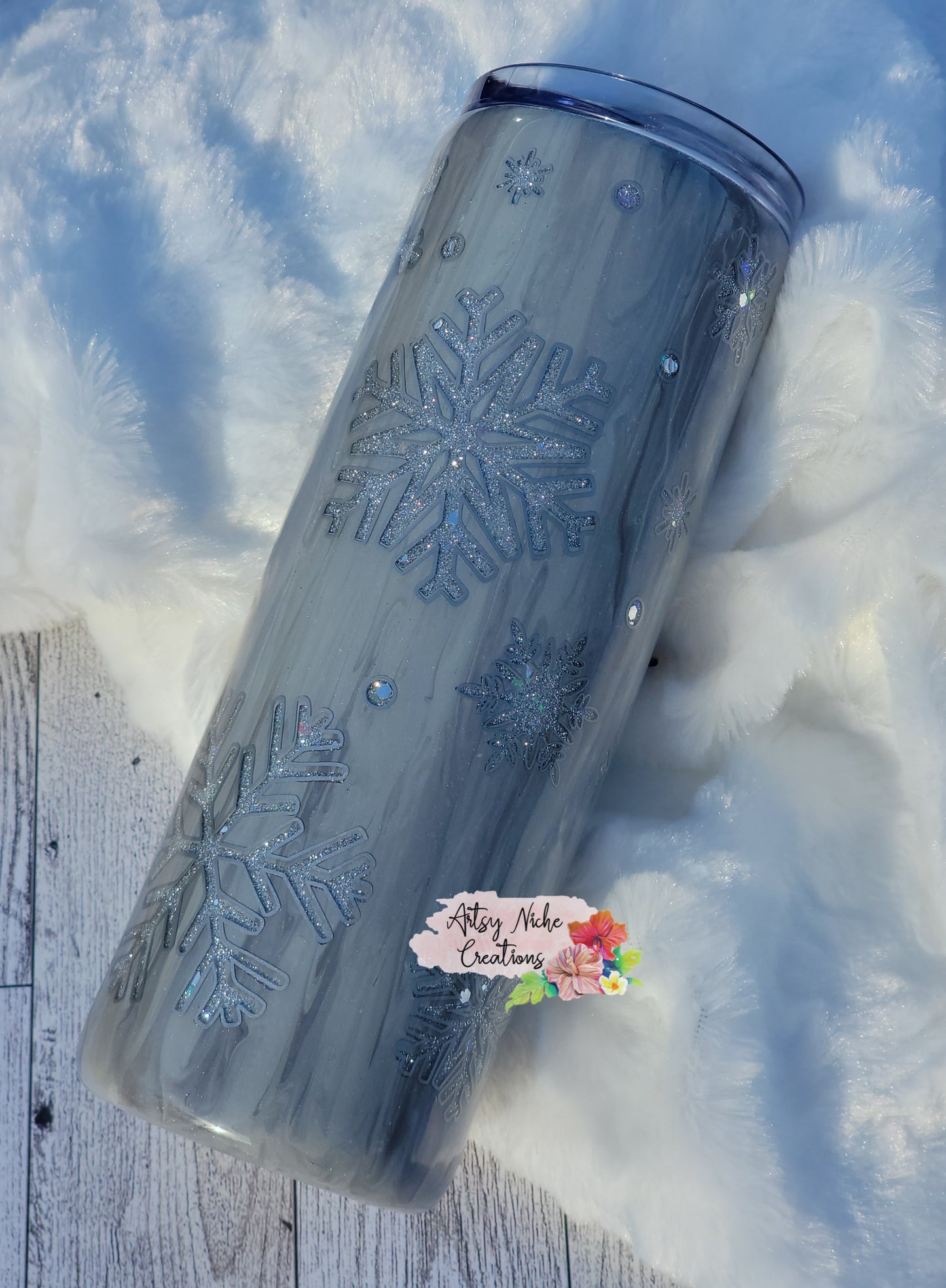 20 oz Silver Dirty Pour Peekaboo Snowflake Epoxy Tumbler
