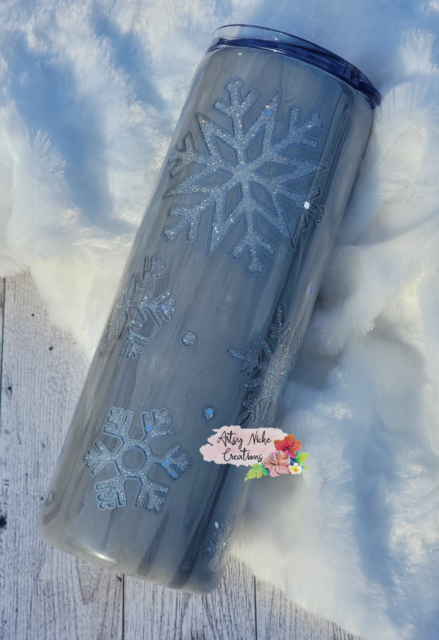 20 oz Silver Dirty Pour Peekaboo Snowflake Epoxy Tumbler