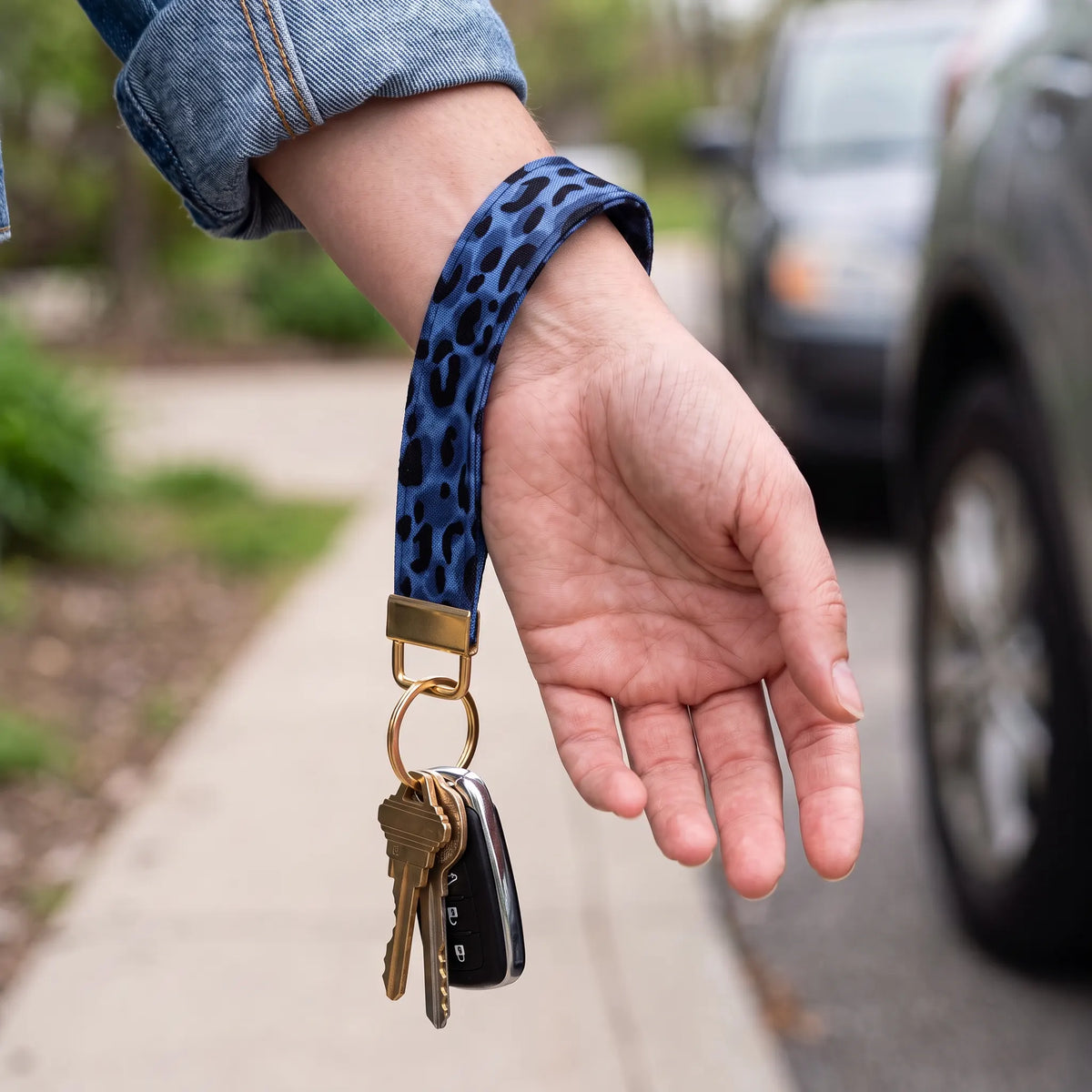 Blue Leopard Print Keychain Wristlet