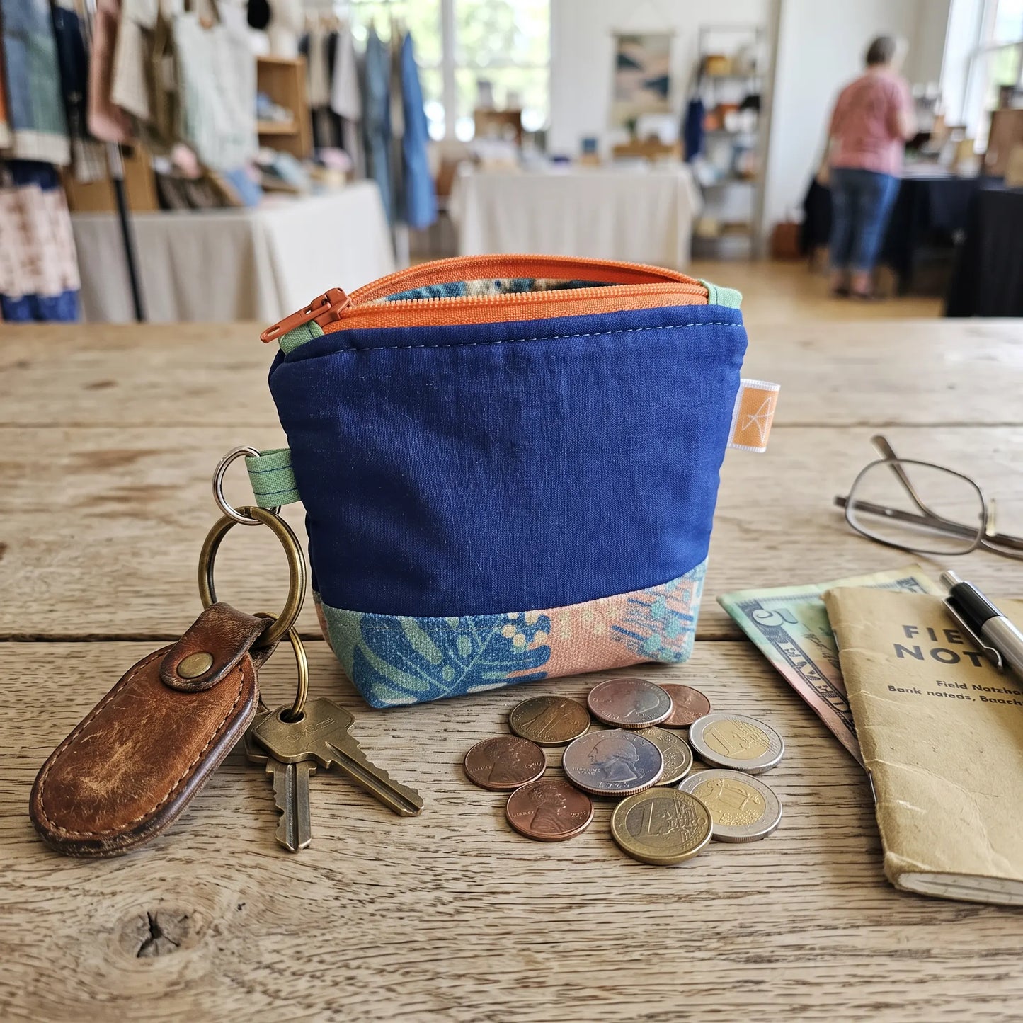 Ocean Blue Tropical Leaf Zipper Coin Pouch with Key Ring