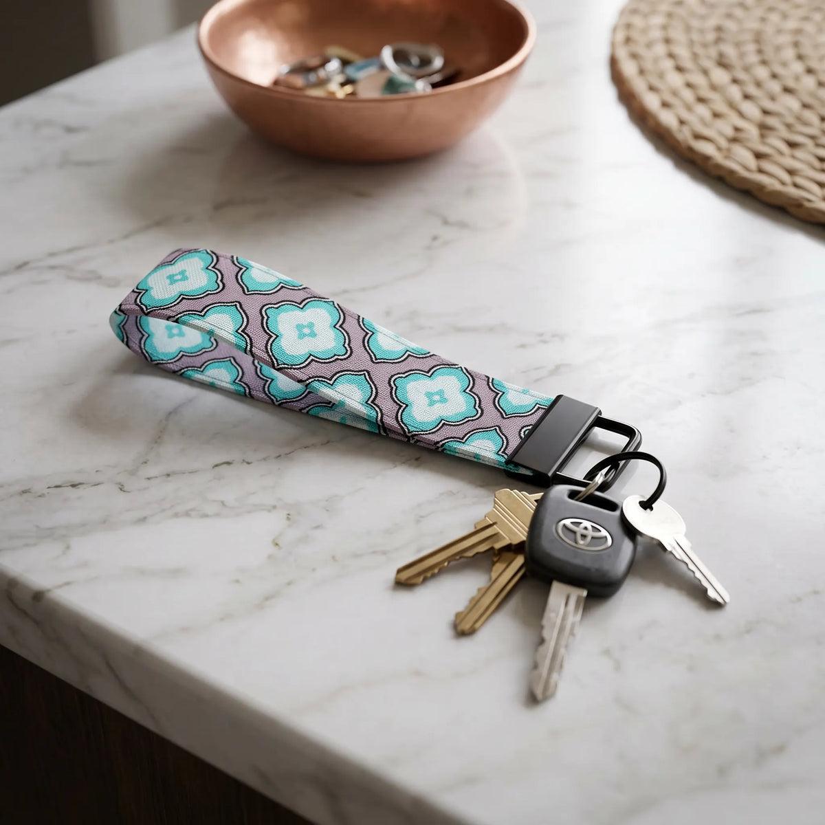 Geometric Quatrefoil Keychain Wristlet