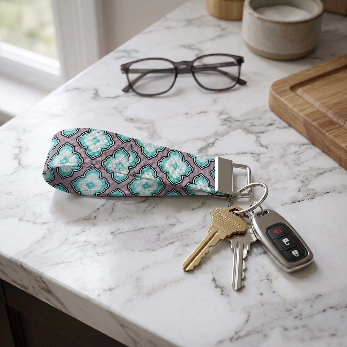 Geometric Quatrefoil Keychain Wristlet