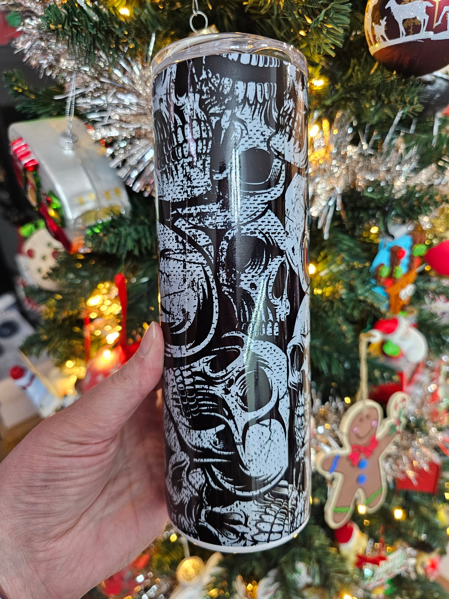 20 oz Skinny Grey Skull Sublimation Tumbler - Imperfect