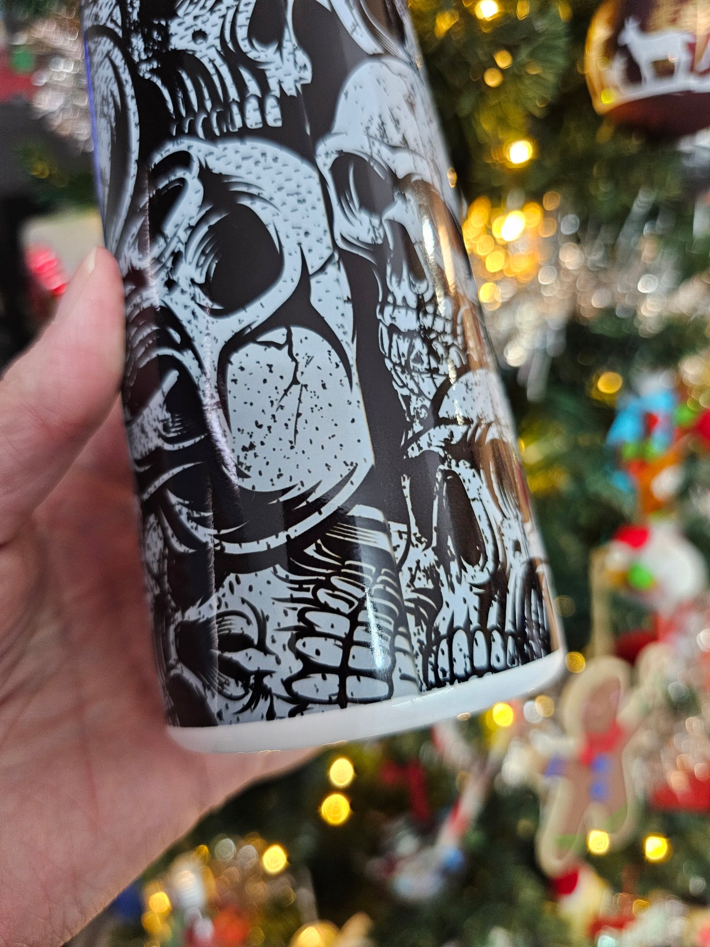 20 oz Skinny Grey Skull Sublimation Tumbler - Imperfect
