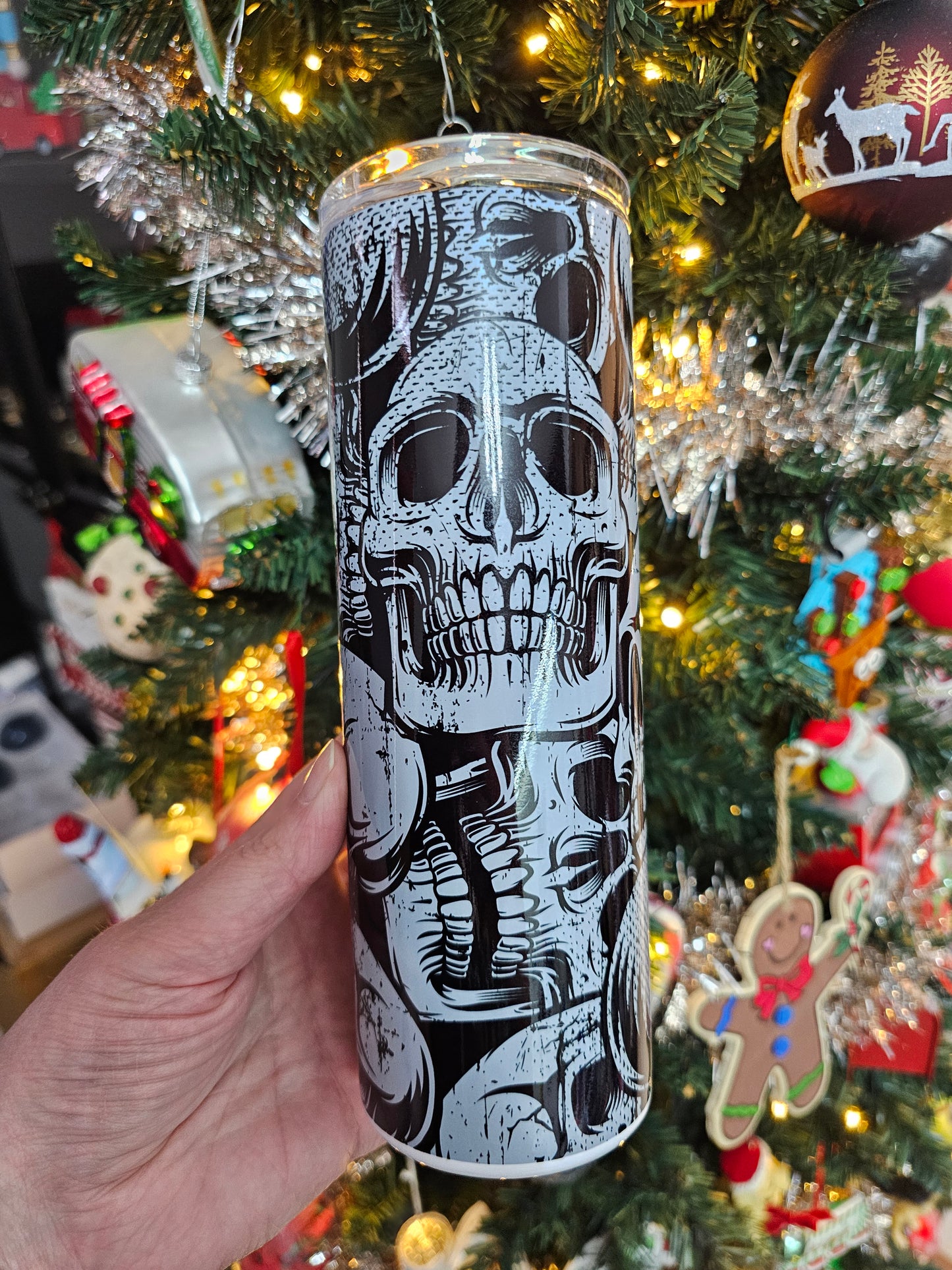 20 oz Skinny Grey Skull Sublimation Tumbler - Imperfect