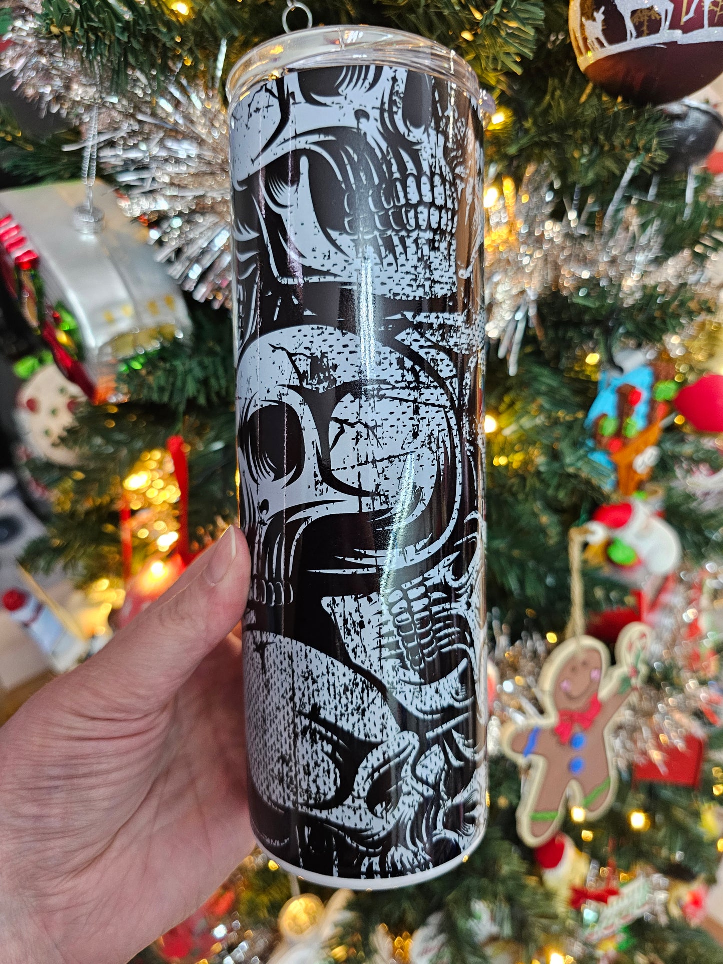 20 oz Skinny Grey Skull Sublimation Tumbler - Imperfect