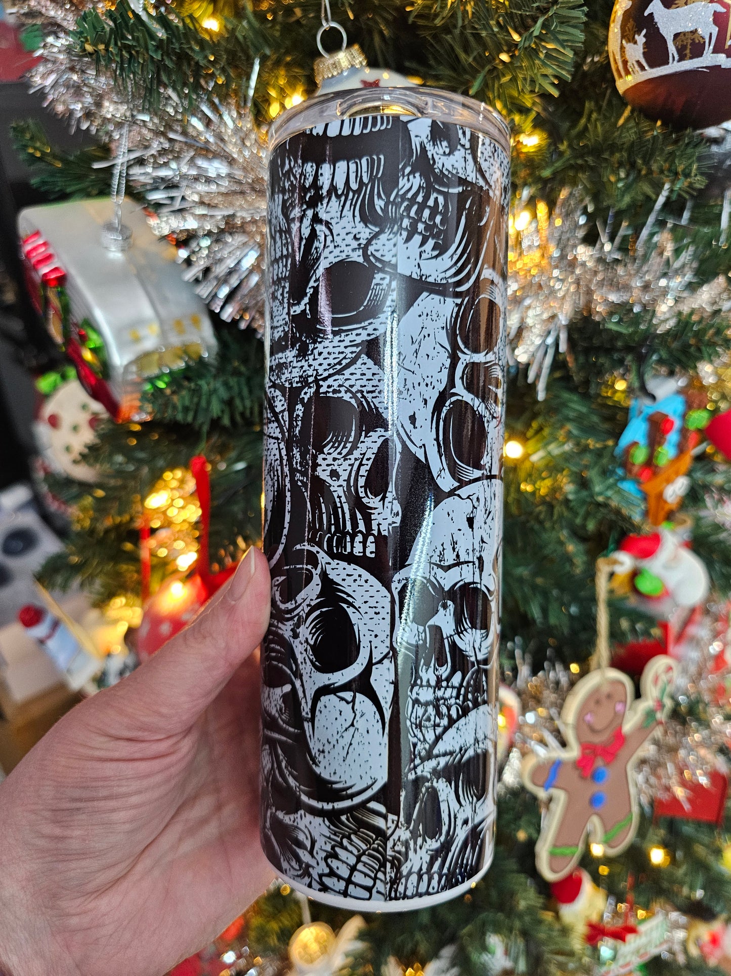 20 oz Skinny Grey Skull Sublimation Tumbler - Imperfect